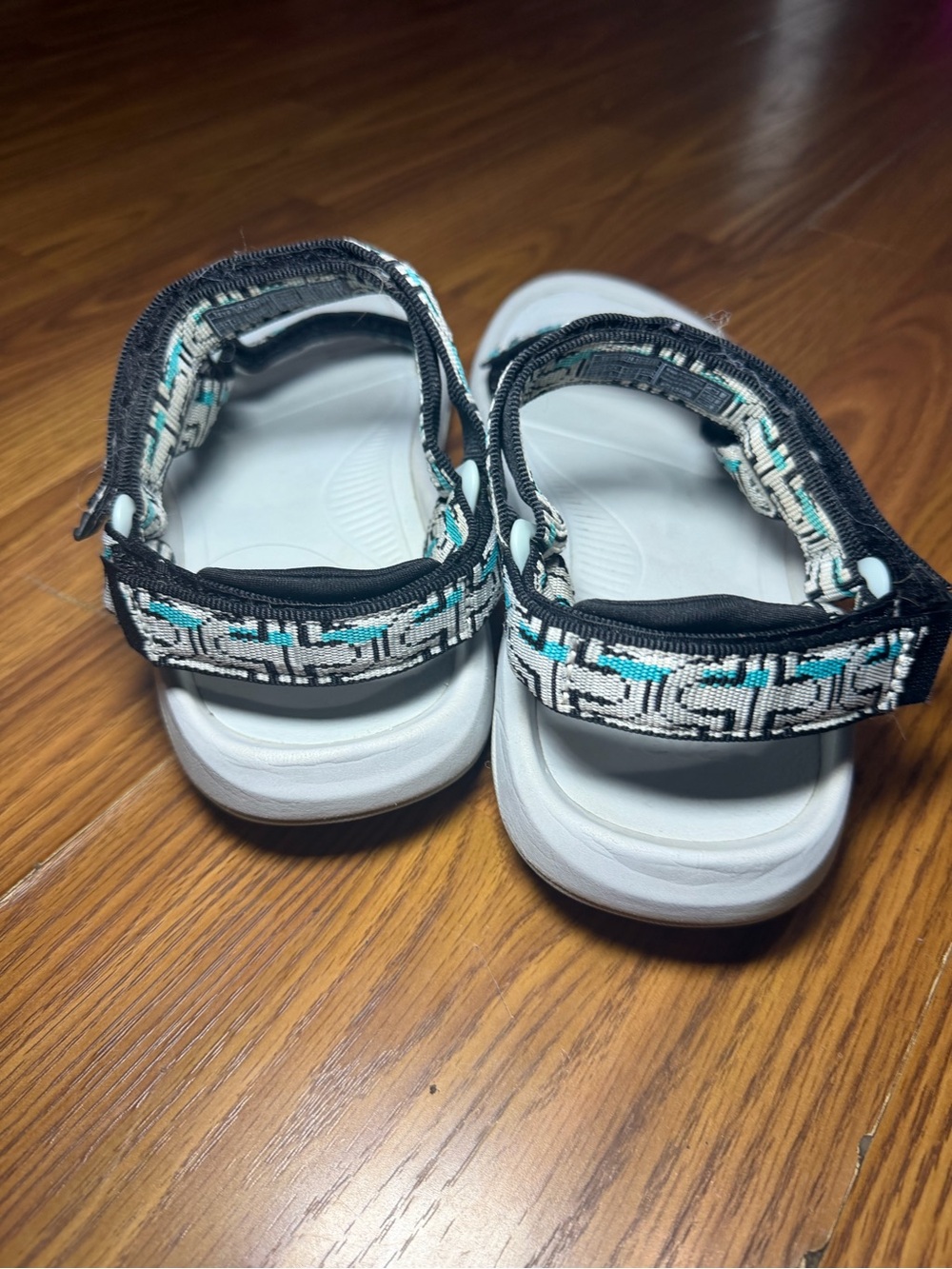 Teva Hurricane XLT2 sandals Nouveau Glacier Grey Comfort Outdoor Water 10 - Picture 3 of 6